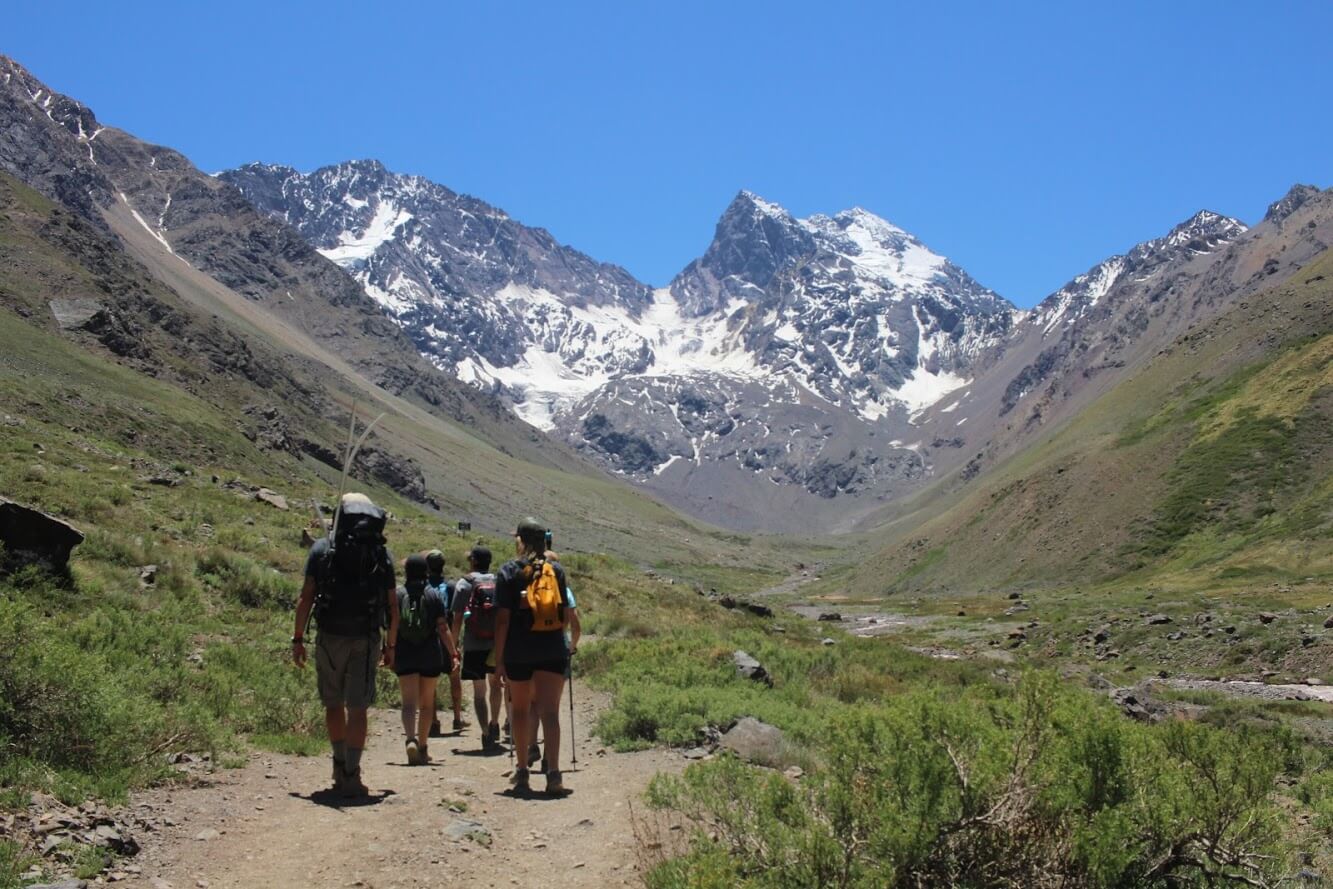 3 recomendaciones de trekking para disfrutar cerca de Santiago
