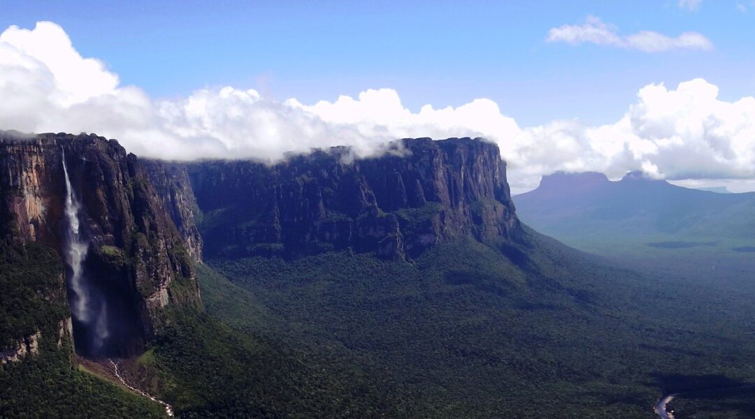 Parque Nacional Canaima: el hogar de la cascada más alta del mundo esta en Venezuela