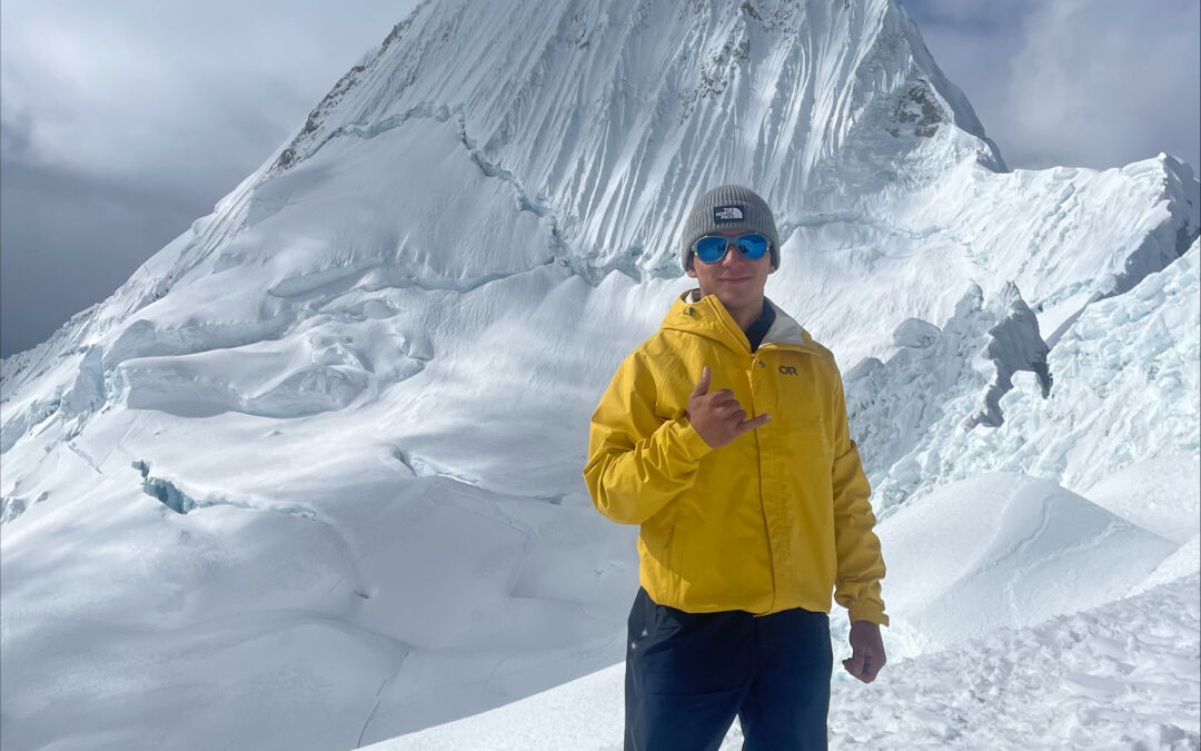 «El cuerpo siempre da, es la mente la que tenemos que trabajar»: Nicolás Horta, el joven que a los 21 años se convirtió en el chileno más joven en alcanzar un ochomil