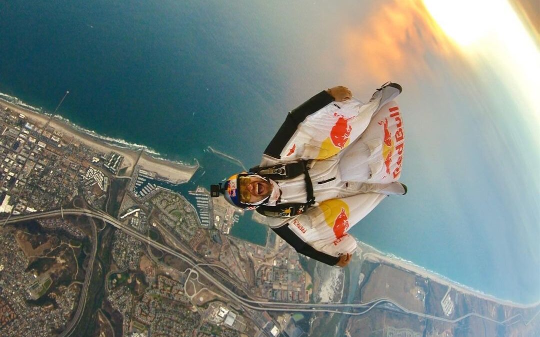 Volando más allá de los límites: la inspiradora trayectoría de Sebastián Álvarez en el Wingsuit Flying