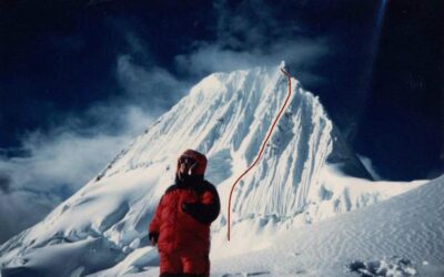 La trayectoria de Gina Alvarado, reconocida escaladora y montañista chilena con más de 30 años de experiencia