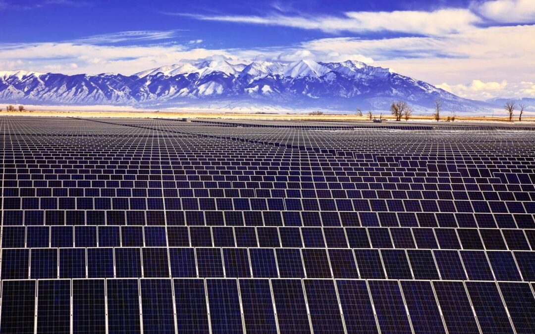 Chile líder en energía solar: avances, desafíos y el potencial del “mejor sol del mundo”