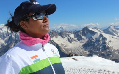 La increíble hazaña de Arunima Sinha, primera mujer con una pierna amputada en llegar a la cima del Everest