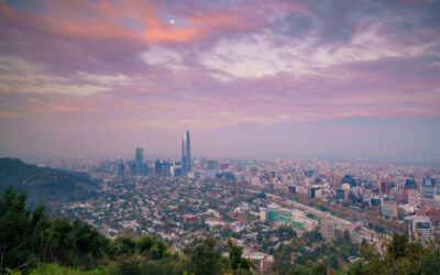 ¡Una hora más de sol! Los mejores senderos para aprovechar los atardeceres en Santiago para este cambio de horario