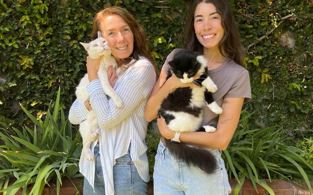 ¡Tremendas! Innovador emprendimiento de madre e hija chilenas se expande al mercado de Estados Unidos, impulsando su huella circular como marca de arenas sanitarias para mascotas con triple impacto y únicas a nivel mundial