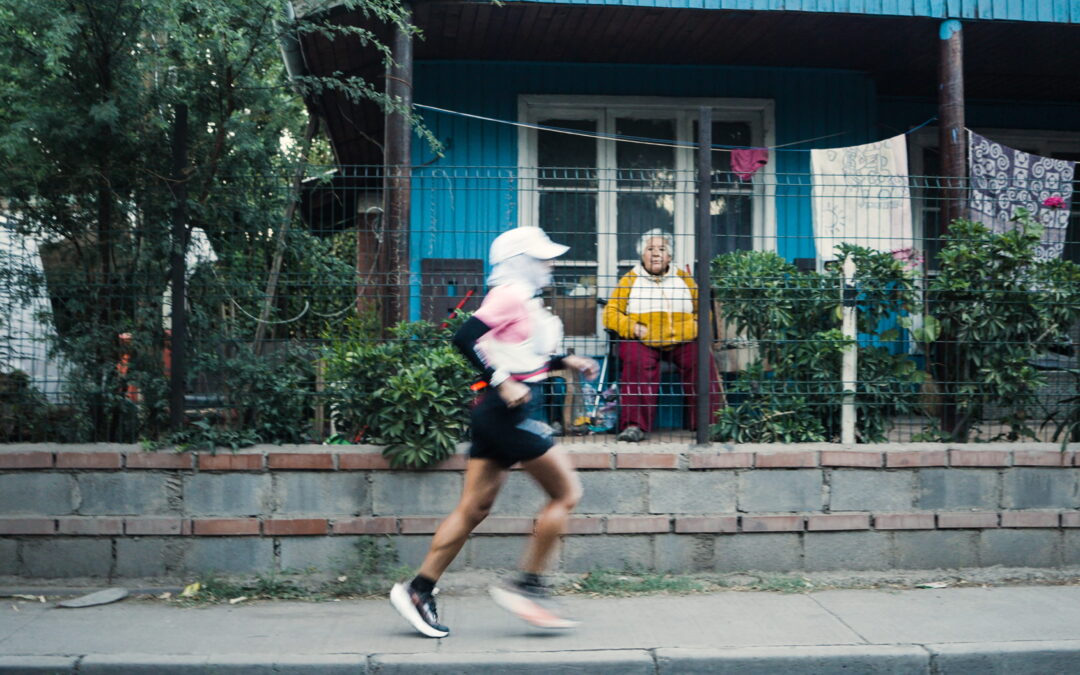 Transandina: el documental sobre Carla Fuenzalida, la ultra runner que cruzó de Santiago a Mendoza a pie en cinco. días