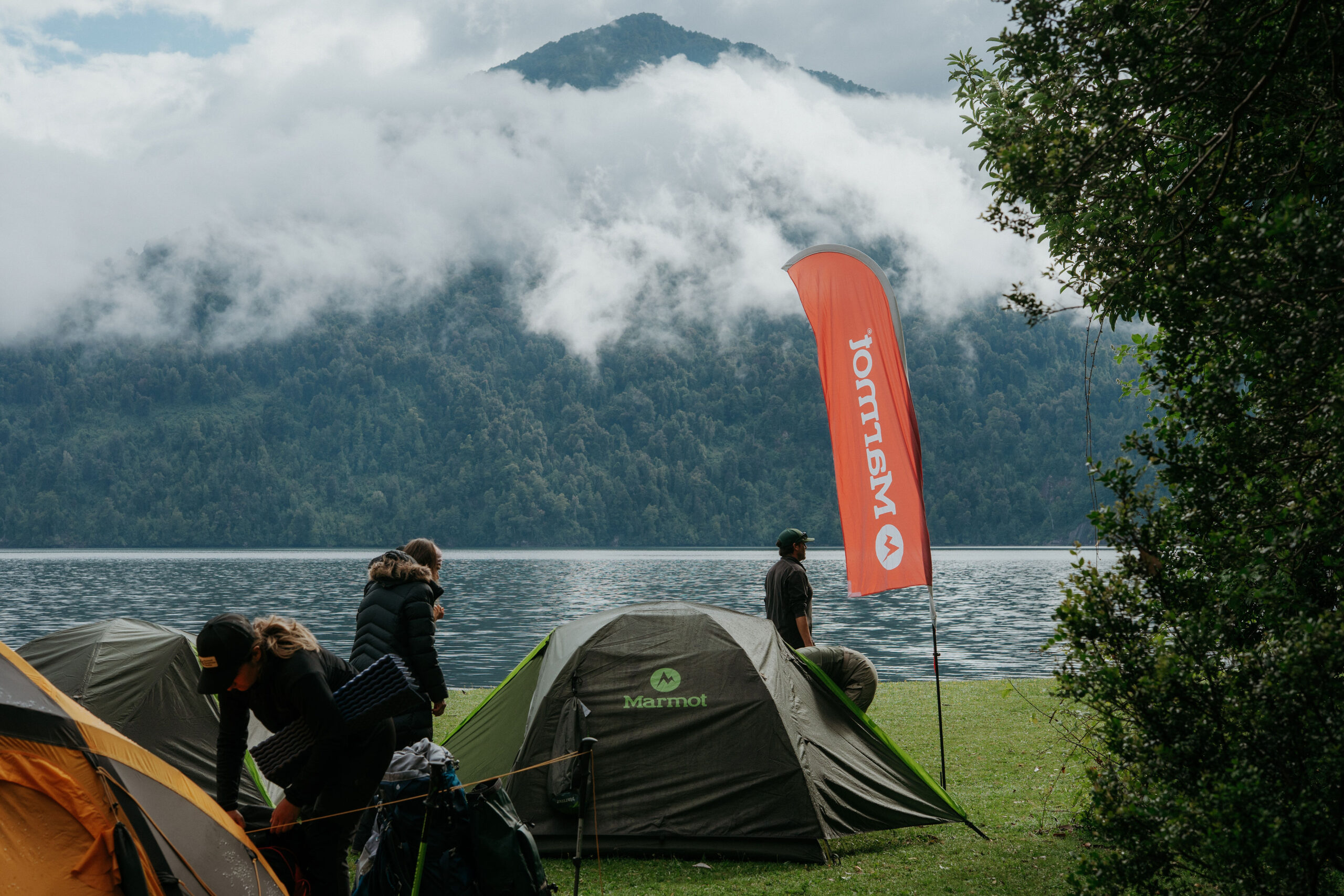 El fundador de Patagonia, Yvon Chouinard, donó la propiedad de la compañía para combatir la crisis climática global
